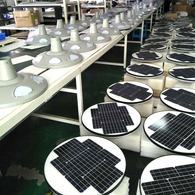 UFO Outdoor Led Solar Power Garden Light
