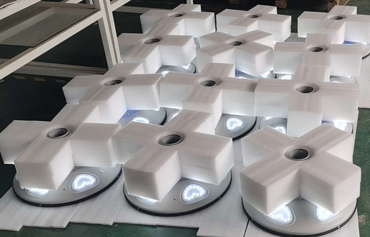 Outdoor Lighting Waterproof IP65 Household Garden Street Lights Battery Electric Powered PC
