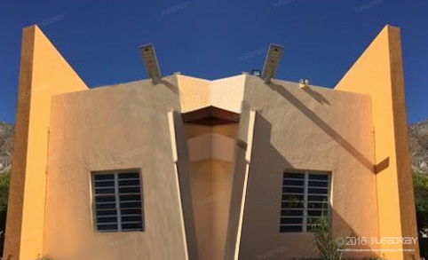 Nuestro imaginativo cliente estadounidense instaló una farola solar de 40 W en la pared exterior de su casa. ¡Un trabajo fantástico!