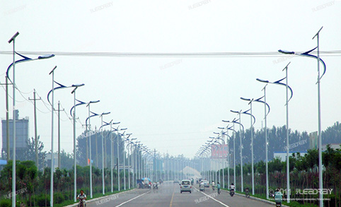 Proyecto de instalación de alumbrado público solar independiente de 50 W en la calle Yihai