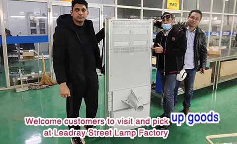 Un cliente de Senegal encarga la aceptación de la farola eléctrica LRC-H200W en Leadray Optoelectronic