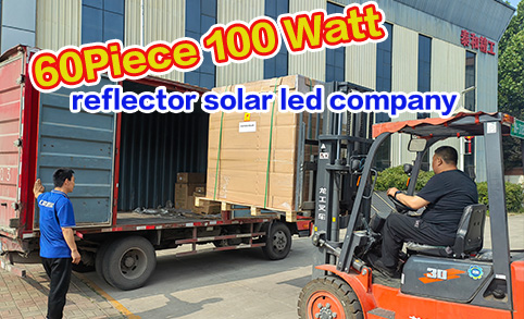 60 unidades de 100 vatios de China, todo en uno, proveedores de farolas solares.