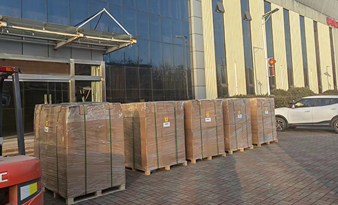 450 farolas solares integradas de 80 W entregadas por clientes en Rumanía